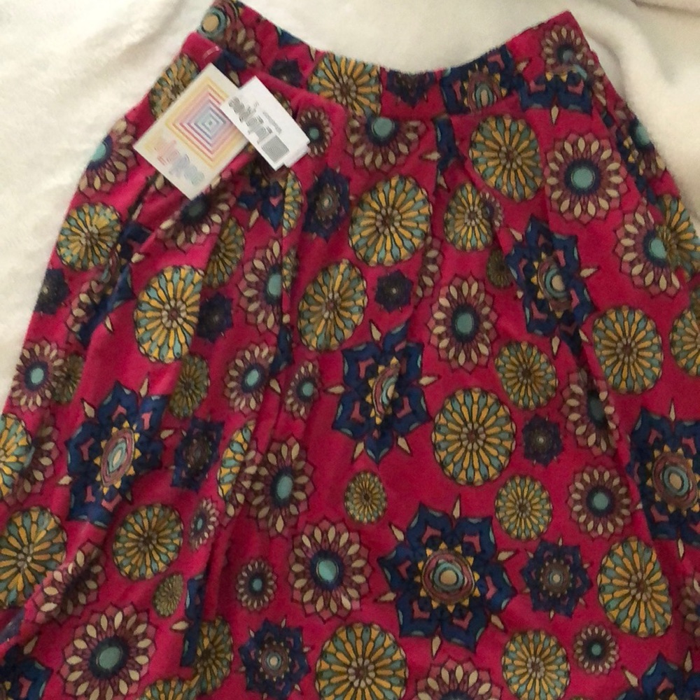Lularoe Skirt with pockets